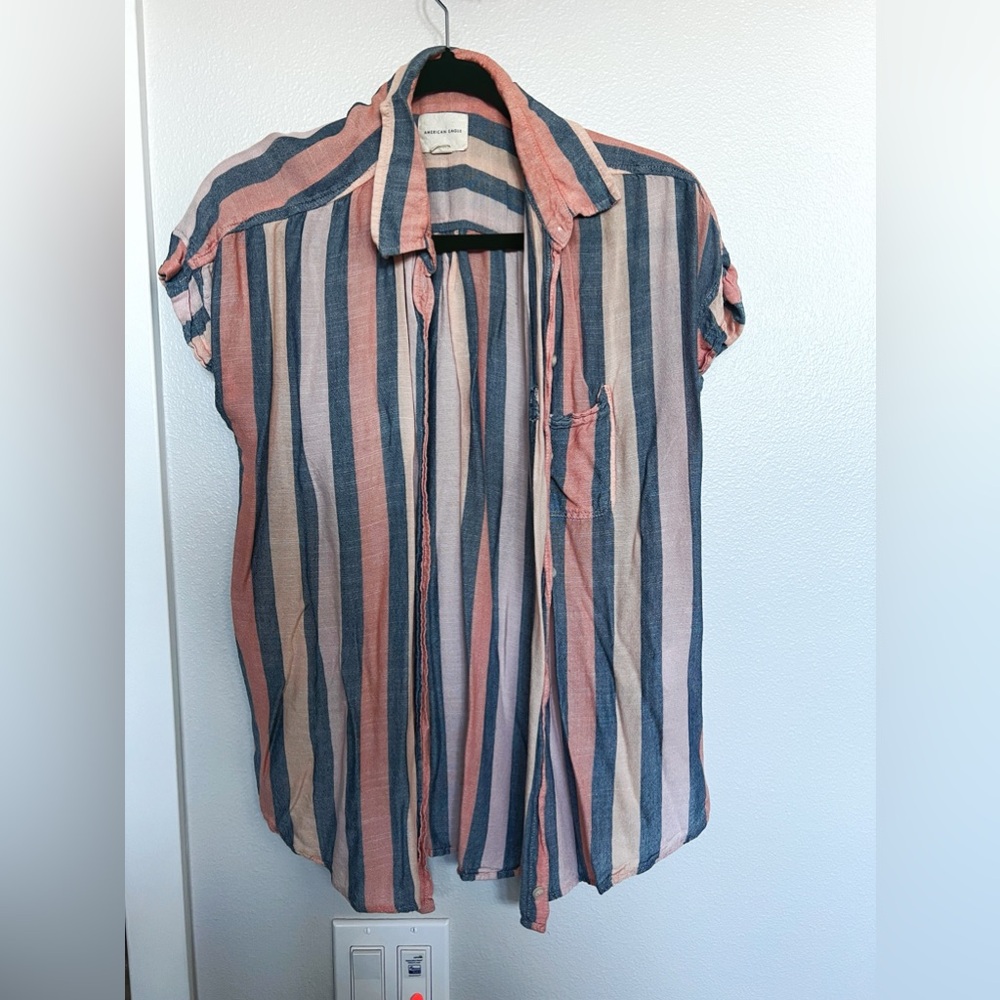 American Eagle Button Down Short Sleeved Striped Shirt Women’s M